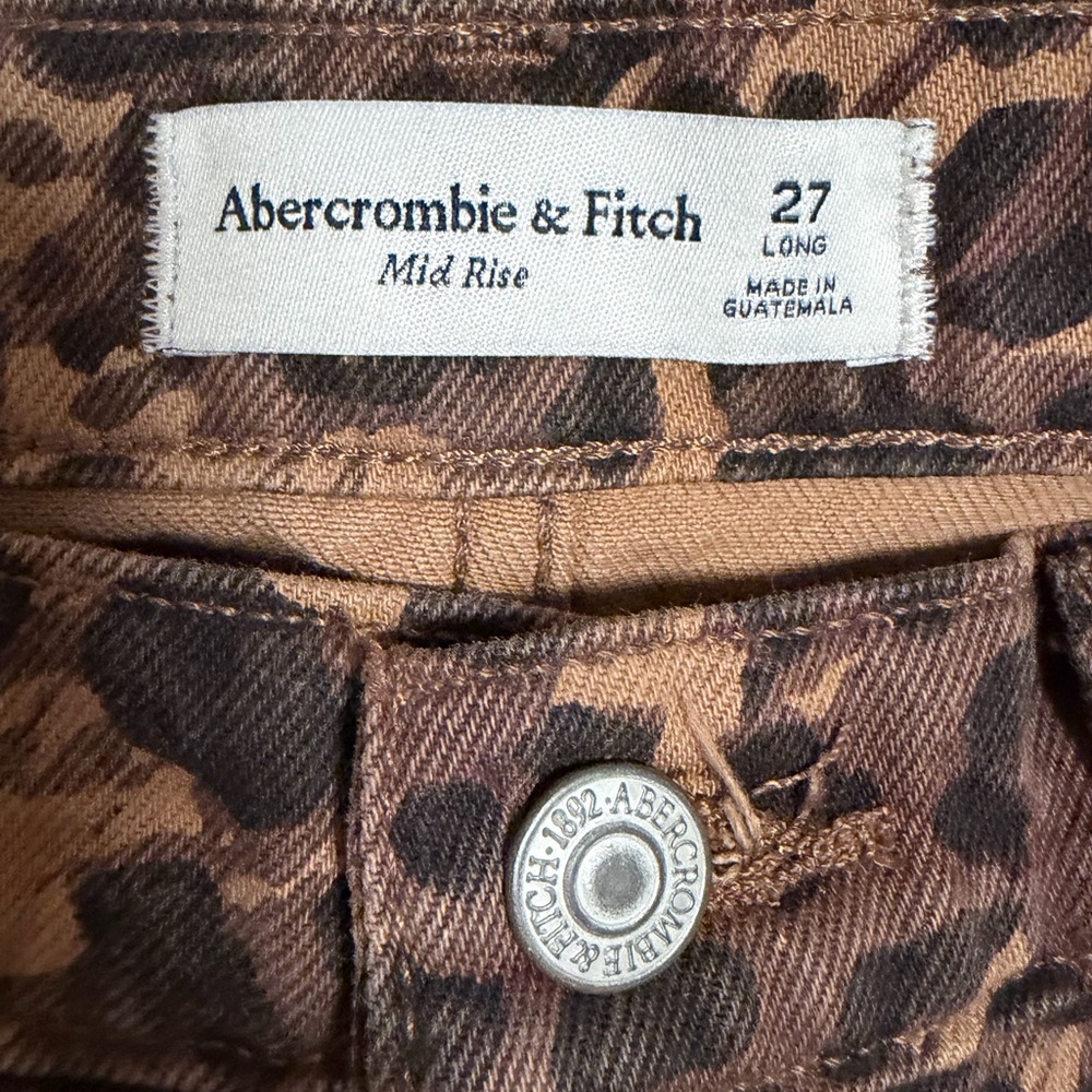 Abercrombie & Fitch leopard print jeans